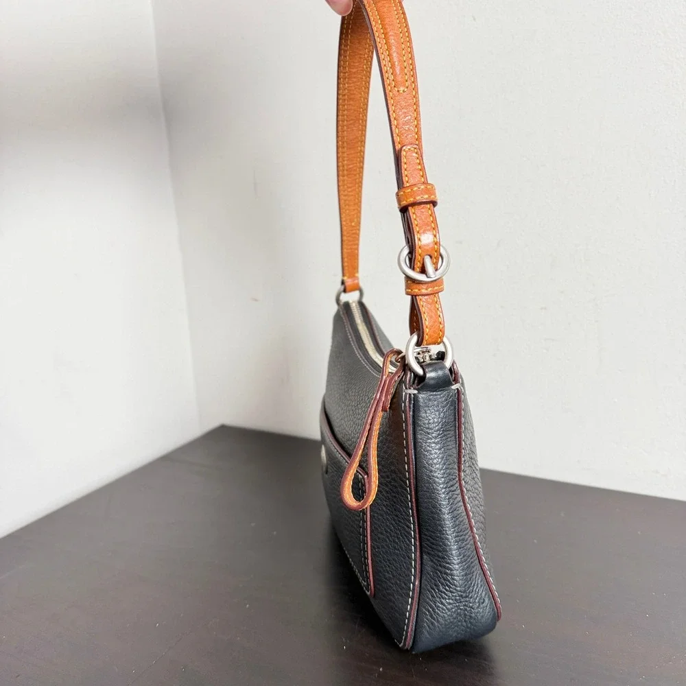 VTG Coach 8E96 Black Pebbled Leather Hobo Small Shoulder Bag Pink Lining **READ